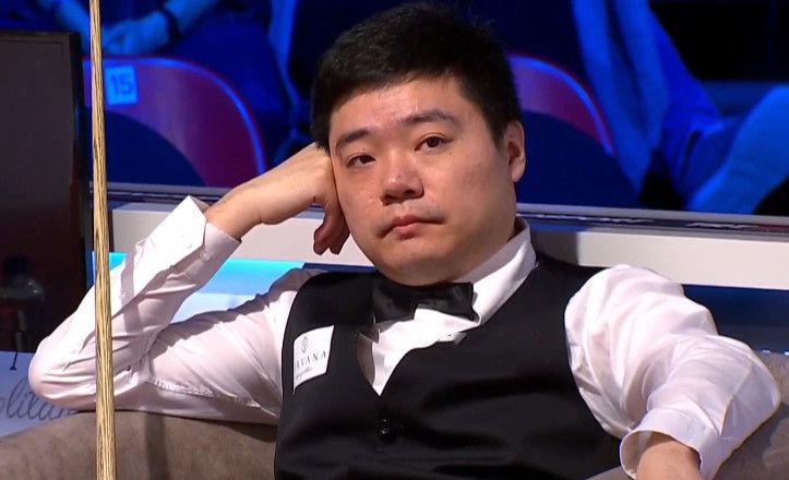 《泰晤士报》报道，致力于冬窗补强中场的尤文图斯已就租借卡尔文-菲利普斯，与曼城展开谈判。